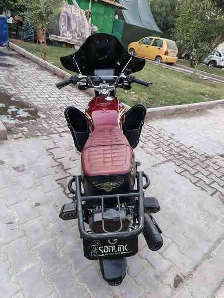 ‏السلام عليكم دراجه للبيع سونك 5 كير
‏موديل 2025. مكفوله كفاله عامه م̷ـــِْن كلشي
‏دراجه نضيفه كهربائيات ڱڵـه. شغاله بيه بصمتين
‏دشبول لكتروني شغال أوراق كامله
‏محرك برغي مامفتوح بي
‏مثل مشوف عينك جيب فيتر وفحص
‏سعر 800 وبيه مجال مكاني بغداد الشعله
‏   للتواصل رقم ***********.
‏وموجود عل ماسنجر
