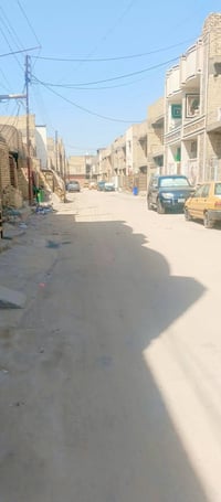 عندي بيت للبيع 150 متر   اربع غرف نوم استقبال وصالتين حمامات اثنين بنا...