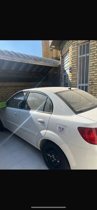 كيا ريو للبيع 2011 خايجي مكفول 1600مجول شراي  07819661922