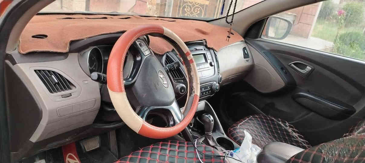 يا الله السلام عليك من رخصه صاحب الاكروب سياره  هوندى توسان موديل 2014 خليجي مشمشي اللون الرقم بغداد انكليزي صدر خلفي امامي جيد جدا سياره نص فول السعر147$ مكان السياره بغداد التاجي الباب الاول
رقم الهاتف :*********** 
بي وتساب.
