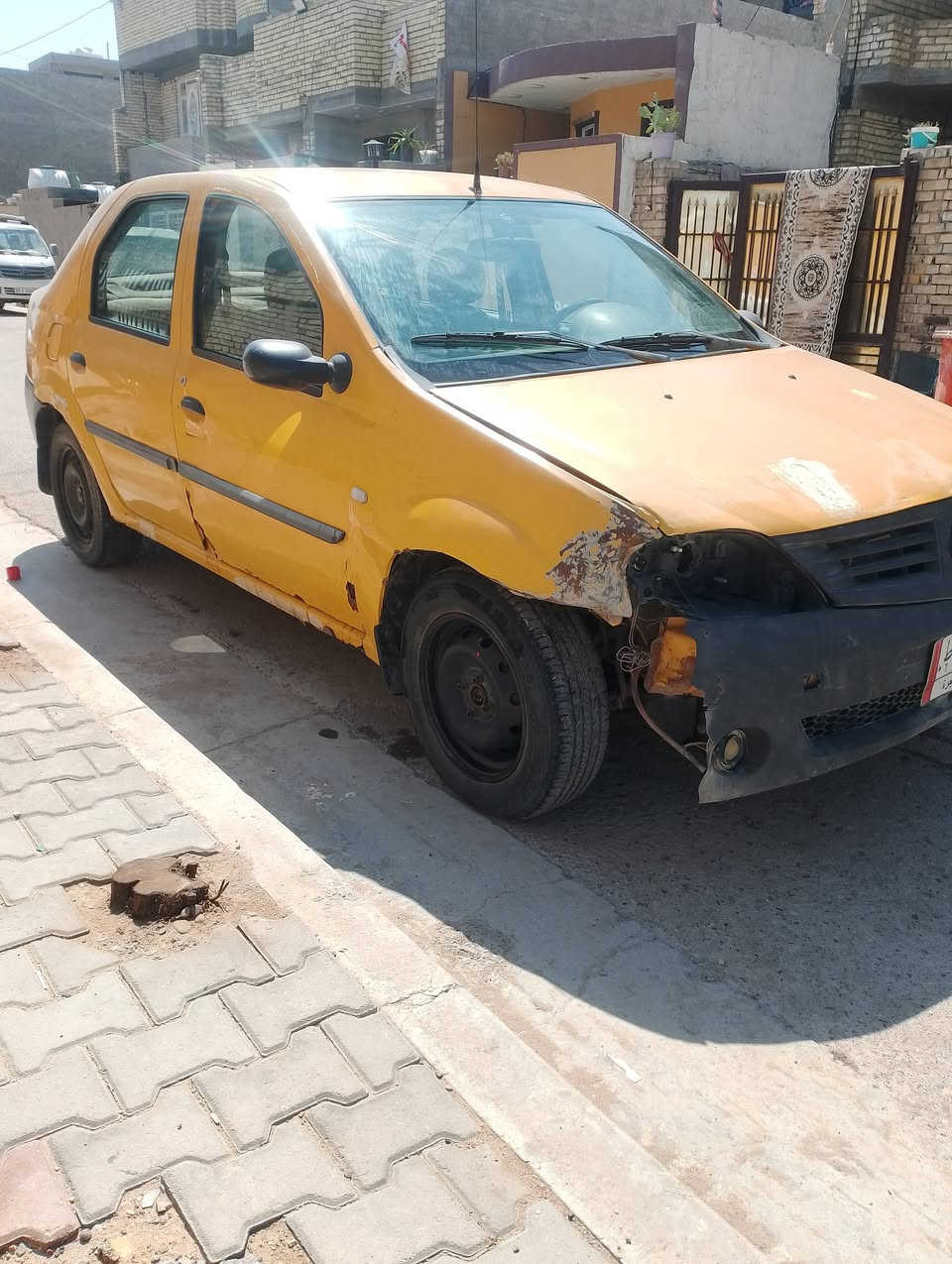 السلام عليكم رينو للبيع 2009 مكان جسر ديالى القديم سعر 15 ورقه مطلوبه 500 راعيها يريد تحويل***********
