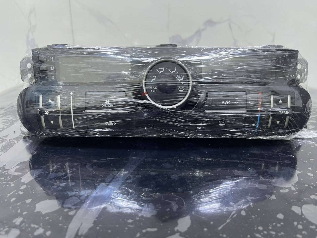 ببركه الصلاة على محمد وال محمد وصلت البضاعه جديده شرط زيرو وكله على الفحص الاسعار اسفل الصور مكاني بغداد متوفر توصيل المعروض بصور فقط فقط  والاسعار فرق الجديد عن المستخدم والي يشوف غالي السعر يدور وان شاءالله يلكي ارخص مني والله يرزق الجميع توصيل كل العراق 5الاف


**إذا كنت صاحب هذا الإعلان وتريد حذفه لأي سبب، رجاءا أرسل رسالة إلى الدعم الفني**