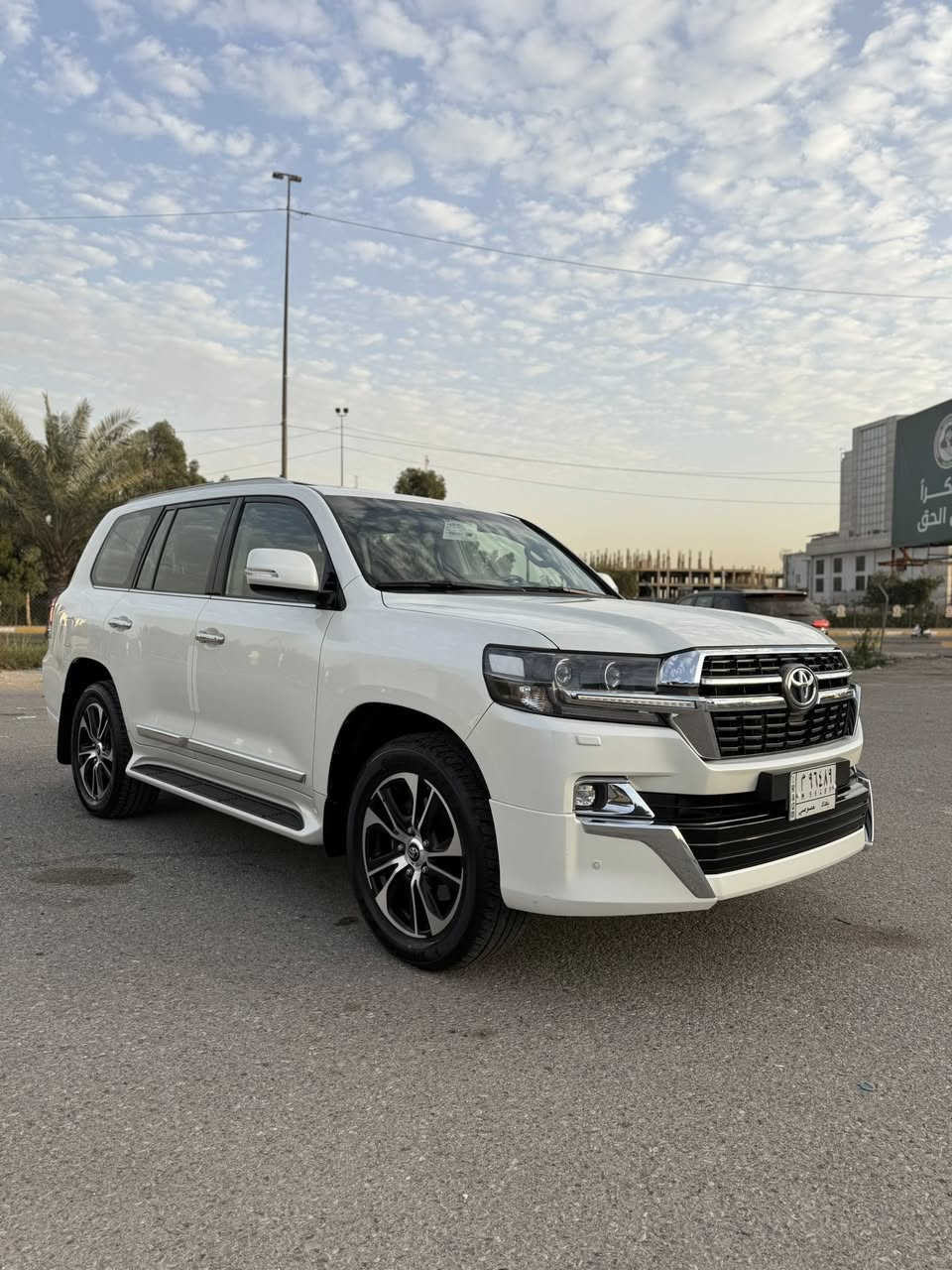 سلام  عليكم 
للبيع لاندكروز VXR   V6 

موديل 2021 بحريني كراند تورنك

ماشيه 65 كم سياره كلش جديده مال جناي من الزيرو على ايد وحده 

رقم بغداد باسمي شرط التحويل 

مكفوله كفاله عامه عدا شخط في مقدمه البوند
 عنوان بغداد 
سعر اتصل وتدلل

***********
