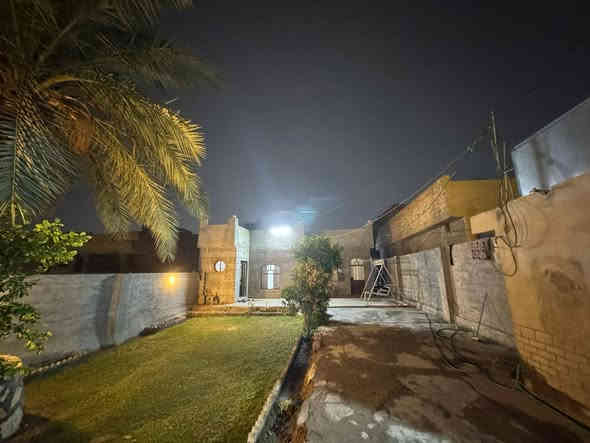 السلام عليكم
بيت للبيع طابو صرف باسمي +اجازه بناء
نهر فليح او حي تاميم  يبعد عن شارع 40ثالث بيت 
المساحه 326
نزال 30
العرض 11.30
البناء 2008
غرفه واحده 5×4
مطبخ داخلي 4×4
ستقبال 4×6
صاله 6×6
حمام داخلي 1.50×2
مطبخ خارجي 2×6
سعر 130بي مجال  
رقم صاحب البيت 
***********
