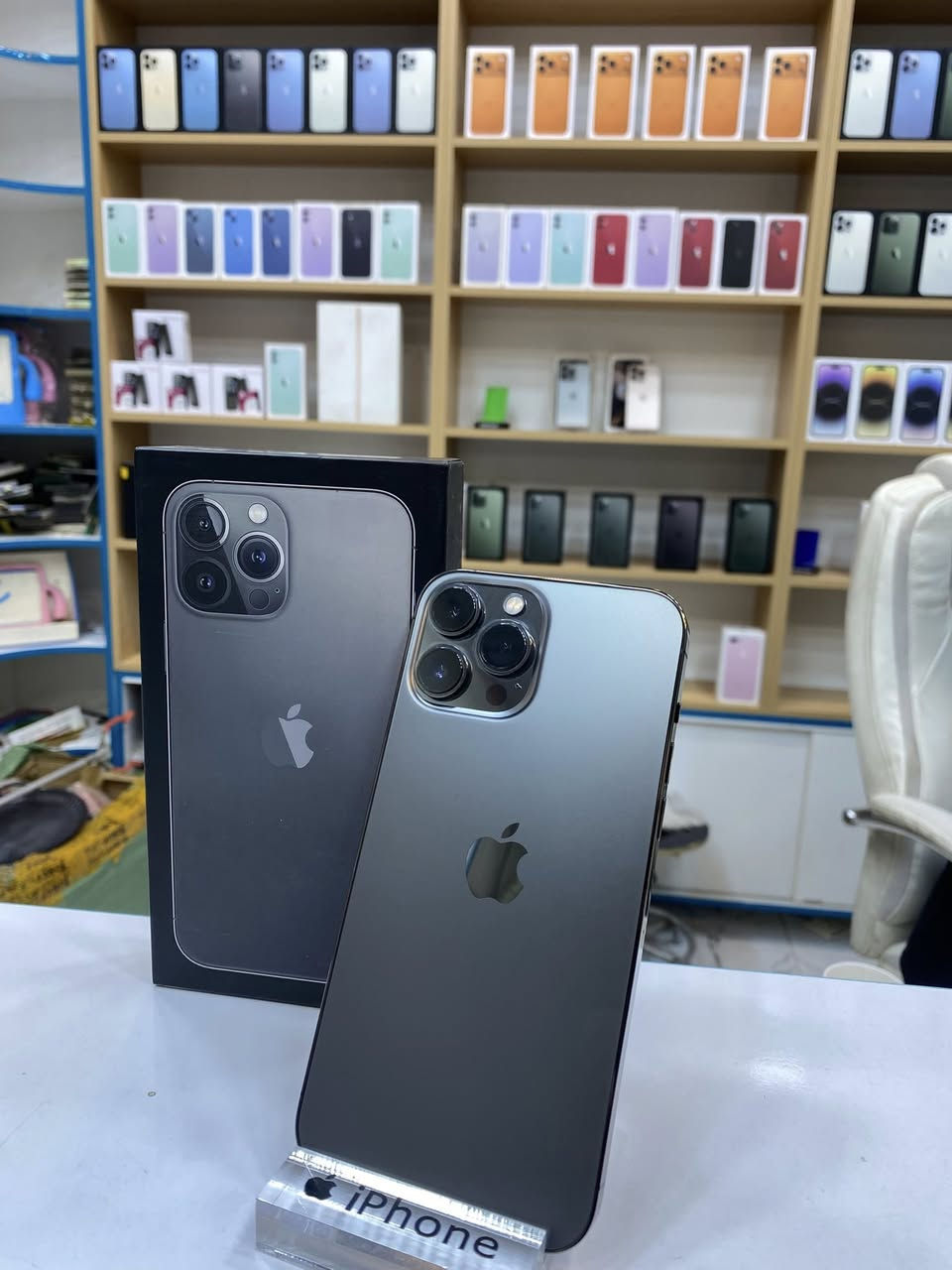 ايفون 13 برو ماكس 256 ذاكرة

بطارية 95‎%‎

نضافة 100‎%‎

كامل ملحقات الاصلية شركة ماستر 

اصلي وبيه ضمان لوكالة 

استخدام قليل

السعر مناسب   
 ***********
العنوان:
القطاع – شارع المدارس – مقابل مدرسة الأندلس
مركز الشمس 2
