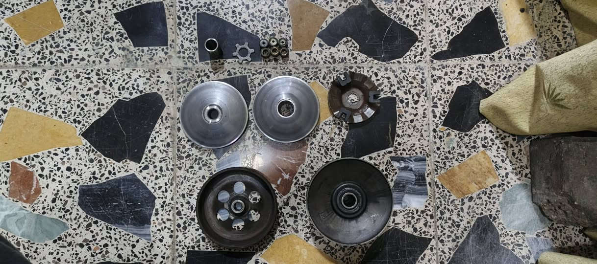 كلجات ماكس عام امامي + خلفي بلاديات مال تفصيخ خلفي بيه بنز كلج رياضي رقمي ***********
سعرهن 50 وبيهن مجال مكاني بصره 
لا يوجد توصيل
