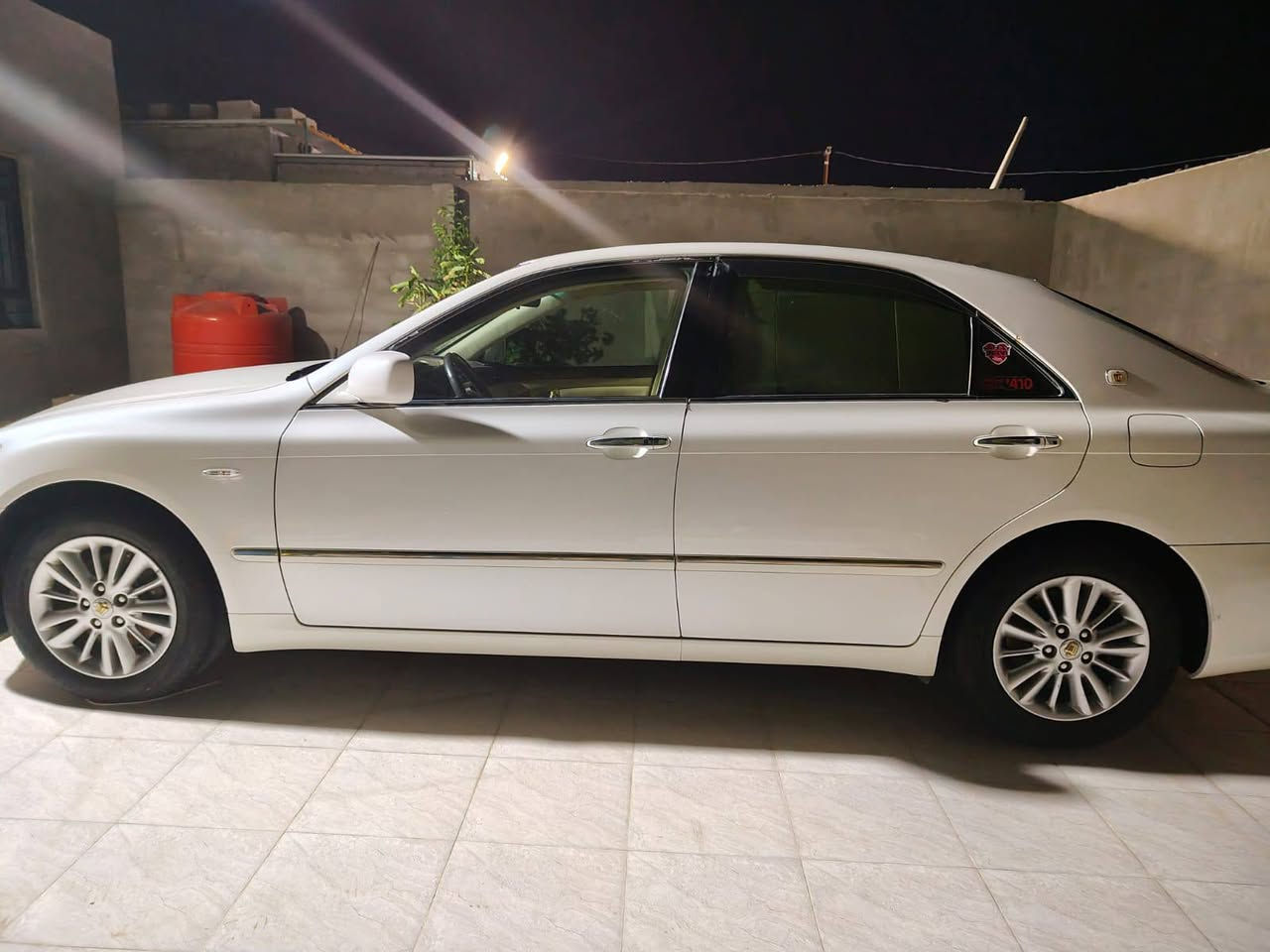 شاهينه موديل ٢٠٠٤مكفوله من الكصه حاجز حالين السعر 80وبيها مجال ***********مكلف بلنشر
