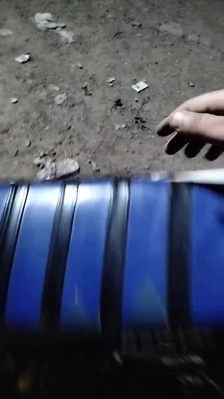 عندي هاي قفاز وراق اصولي
يرادلهه ترديبات كفر جوزه قبق مال دهن 
موضح بل فيديوو مايكلفن بس ١٥٠ويا لويل 
الوره شويه بي ضربات ***********
