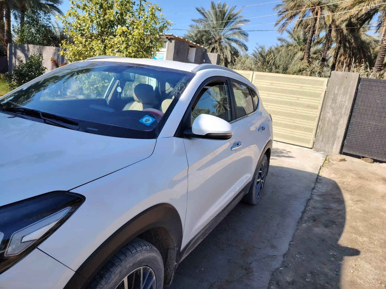 توسان ٢٠٢٠ خليجي بيهة بنيد صبغ فقط رقم بغداد بأسمي محرك ٢٠٠٠ مكان السياره بابل 
 السعر 175 
***********
