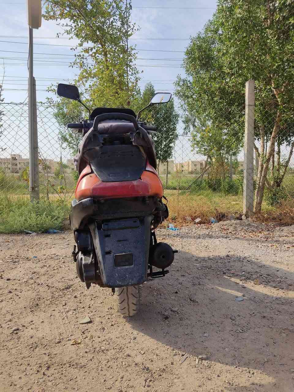 فراشة فضائي 
مكانه هبهب
***********
سعر 300

