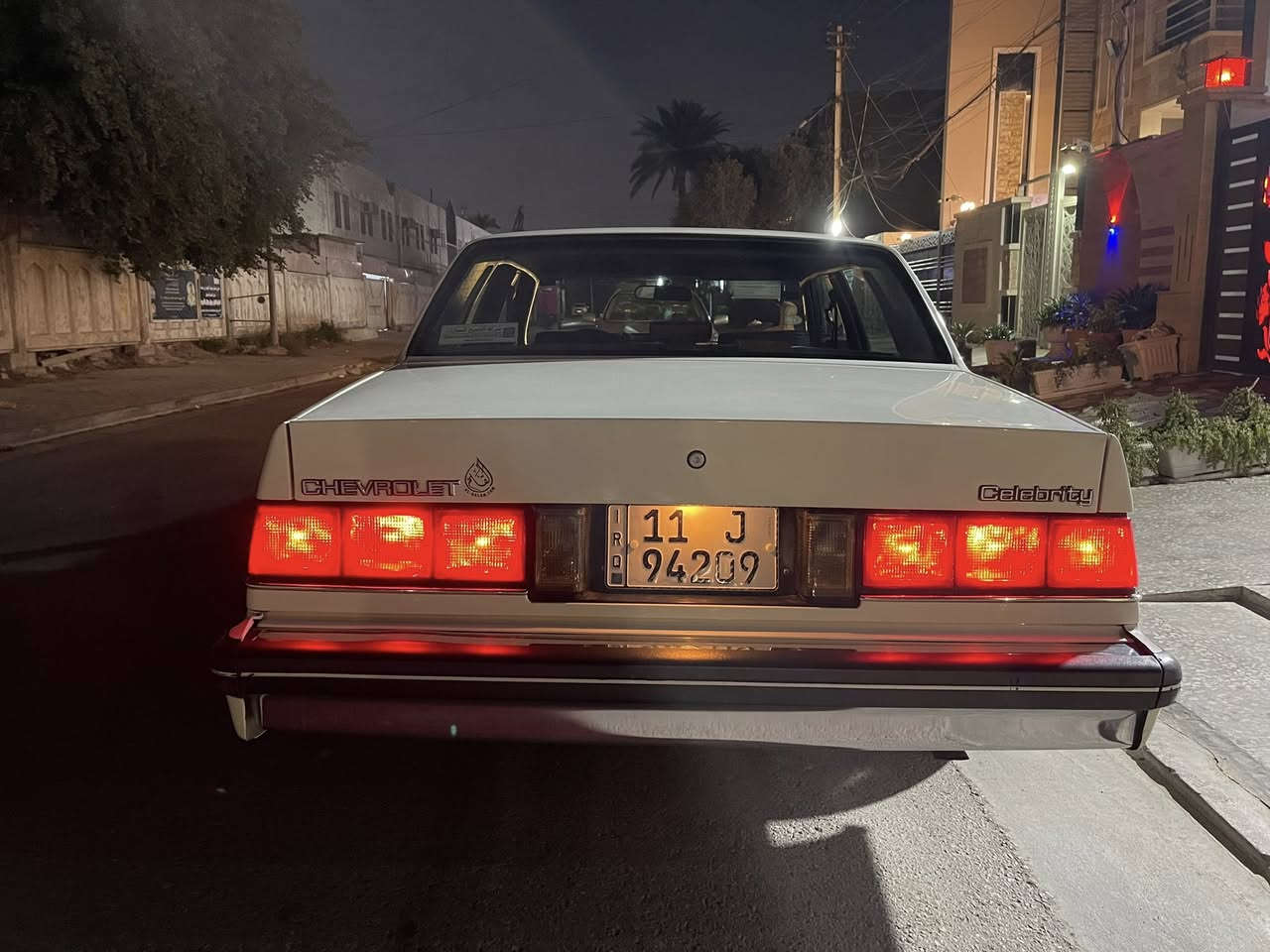 سلبرتي للبيع سياره جديده مصبوغه عام غرفتها جديده تخبل اي نقص مابيها سياره نصبتها حلوه مال جناي تبريد شغال ثلج 
سعر 58 وبيها مجال *********** واتساب
