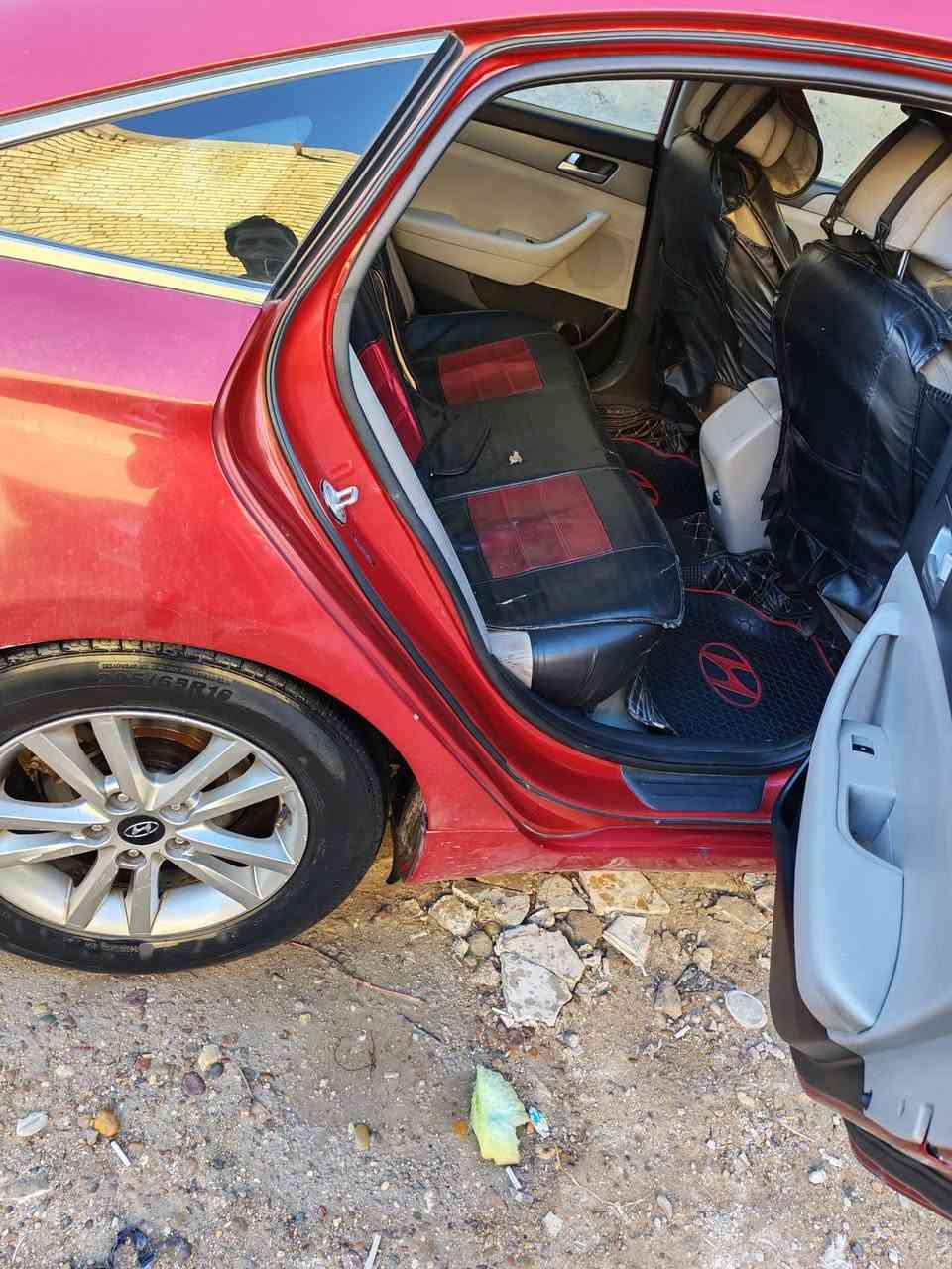 هونداي سوناتا 2017
محرك بانزين 2400 + منضومه غاز 
ماشيه  السياره 156
نظام توفير وقود ايكو 
كميرا خلفيه 
فرش جلد اصلي 
تحكم طاره 
شاشة
كير محرك صدر كله كفاله 
حادث مريكه بنيد فقط مصبوغ الجاملغ الخلفي كلير اثر شخوط ليبل واحد سياره 
سعر 118
مكاني التاجي ***********
