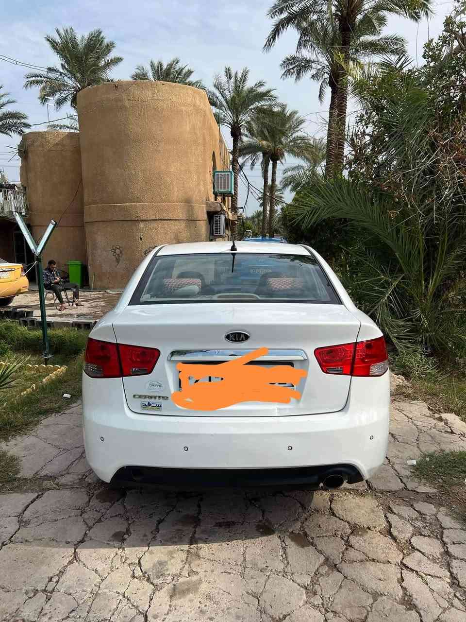 سيراتو خليجي 2012 رقم سليمانية دولي باسمي بيها صبغ بنيد وبارد بابين الخلفي بدون صبغ والسونار مرفق بالصور كير ومحرك وتبريد مكفولات السعر 100 يعني شدة وبيها مجال مكاني بغداد ***********
