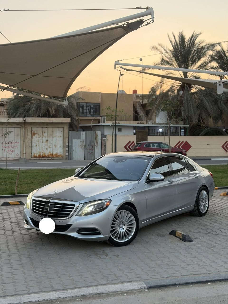 سلام عليكم   #للبيع_فقط
مرسيدس اس كلاس 

مديل 2016 اصل 

محرك v8.  550

#ادوات_ادوات_دخول_جديد

 ( فول مواصفات )
سقف بنراما 
دواخل جلد 

كامرات وقياده ذاتيه 

بصمة تشغيل 

فول تحكم 

تتدفئة وتبريد كشنات 

تبريد ثلج ❄️

سيارة حيل جديدة وجاهزة من كلشي 

#المكان_بصرة 

#السعر_اتصل_وتدلل

***********
