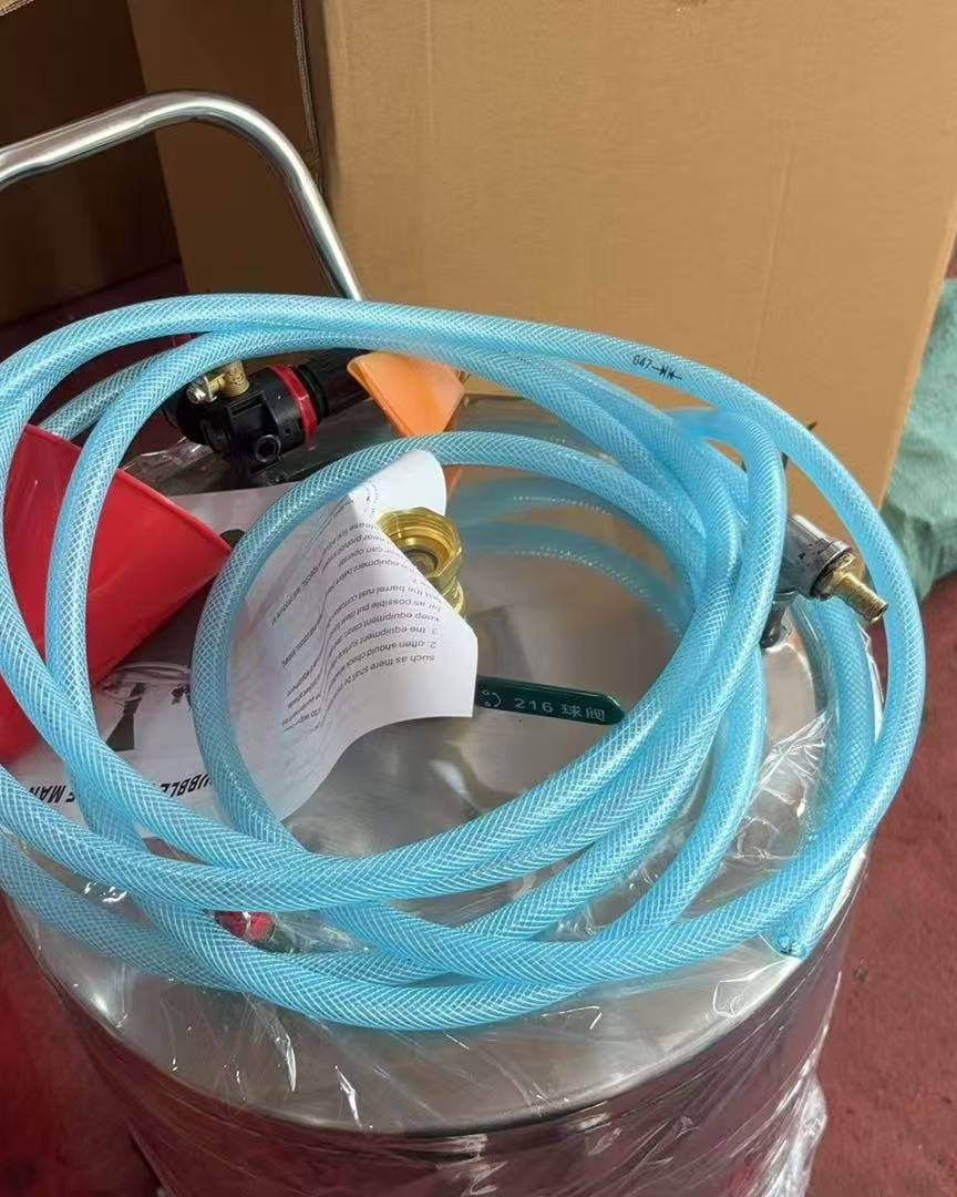 تانك رغوة استيل باورجت اصلي ١٠٠ لتري للبيع بسعر جملة مع كاململحقات لطلب اتصل ***********
