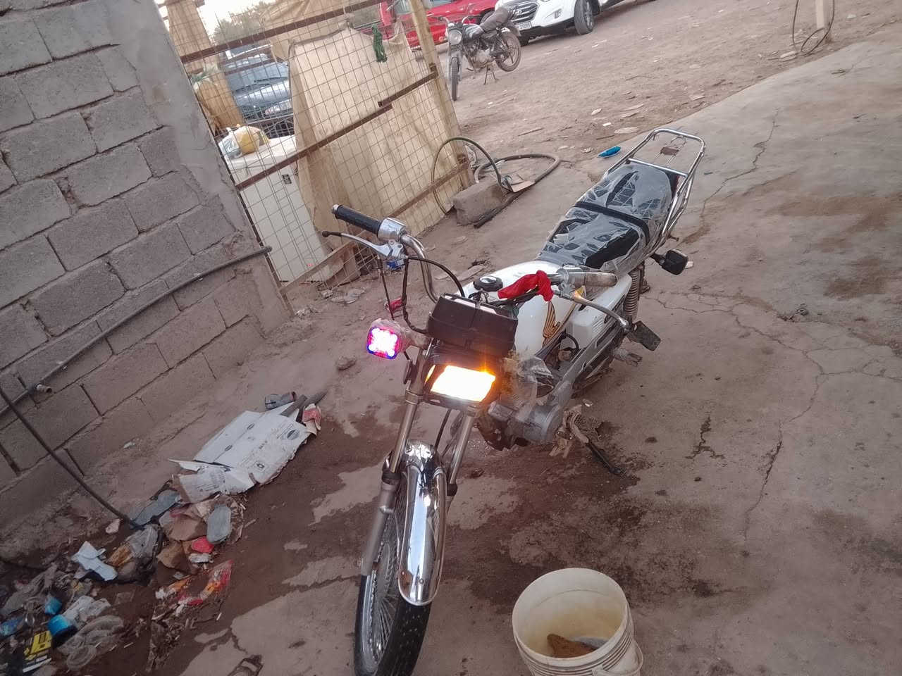 دراجه للبيع مكفوله 
مكان بابل الحمزه الغربي الخميسيه
***********

