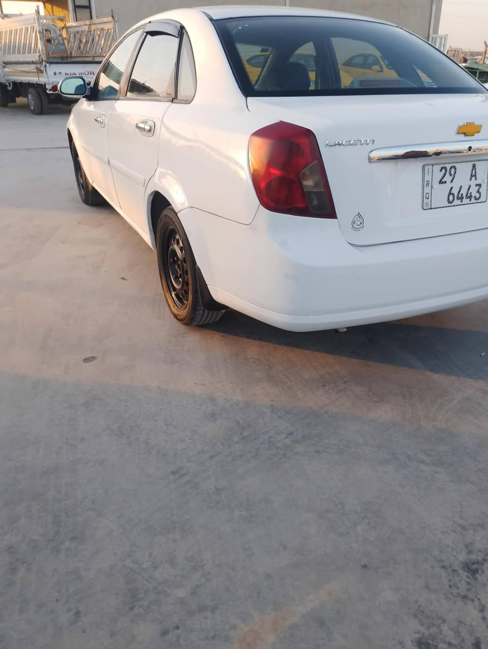 اوبترا موديل ٢٠١١رقم واسط دولي هزه وسنويه جديد ه مكينه وكير حاويه تبريد تخم تاير جديد حداديه جاهزة كهربايات كلها شغاله سنتر لوك دوشمه جديده صبغ عام بيه ضربه بلجاملغ خلفي وطخه بلجاملغ امامي سعر البيع ٦٥ورقه. اتصال ***********
