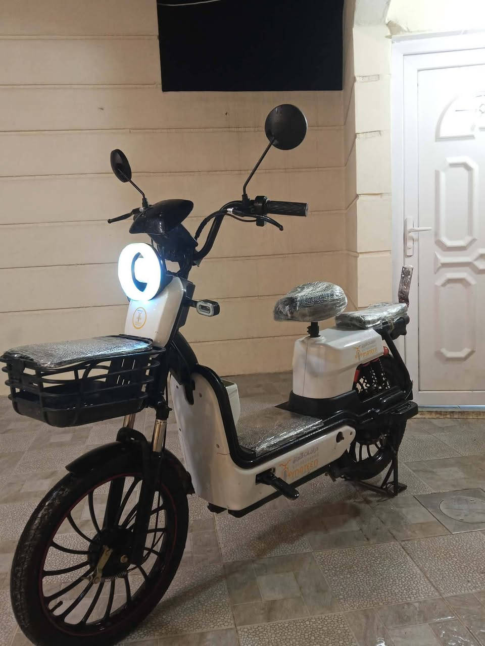 ماطور شحن للبيع حجم 20 بطاريات 5 مسطره كلو شغال اشاير هورن دبل بصمه دبل اسويج عنوان  موصل جانب الايسر


**إذا كنت صاحب هذا الإعلان وتريد حذفه لأي سبب، رجاءا أرسل رسالة إلى الدعم الفني**