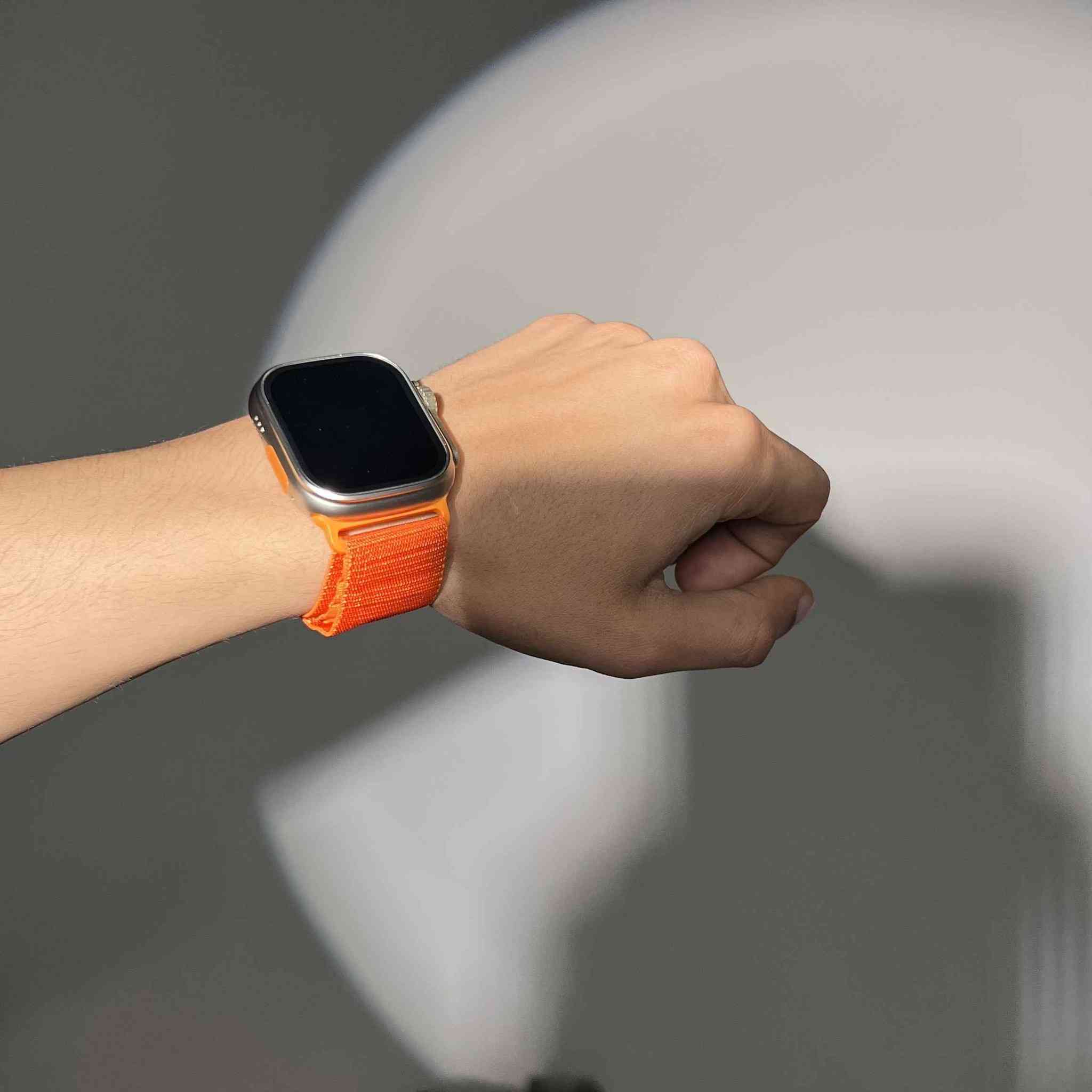 ساعة T3000 Ultra الذكية 49MM – إصدار 7+2 مع سماعات لاسلكية

ساعة ذكية متعددة الوظائف بتصميم رياضي مع هيكل معدني 49 ملم، تأتي ضمن باكج 7+2 مع سماعات لاسلكية، لتمنحك تجربة استخدام عملية في التمارين والتنبيهات اليومية.

• شاشة قياس 49MM مع هيكل معدني وسوار رياضي

• تدعم المكالمات عبر البلوتوث وتشغيل الموسيقى

• مراقبة معدل ضربات القلب وضغط الدم والنوم

• أوضاع رياضية متعددة مع حساب الخطوات والمسافة والسعرات

• عرض الإشعارات والرسائل مع منبه ذكي وتنبيه قلة الحركة

• ميزة رفع اليد لإضاءة الشاشة والعثور على الهاتف

• الموديل: T3000 Ultra
• المقاس: 49MM
• الإصدار: 7+2
• نوع الهيكل: Metallic Case
• نوع السوار: Sport Band
• يدعم:
 • Bluetooth Call
 • Bluetooth Music
 • Heart Rate Monitoring
 • Blood Pressure Monitoring
 • Sleep Monitor
 • Multi-Exercise Mode
 • Short Message Reminder
 • Find Phone
 • Raise Hand Bright Screen
• التطبيق: Hiwatch Pro

محتويات العلبة:
• ساعة ذكية T3000 Ultra
• 7 سوارات
• كيبل شحن
• دليل استخدام
• سماعات لاسلكية داخل علبة شحن https://rolemall.com/?strung=Mr8eXaygootquality12535 بغداد, العراق


**إذا كنت صاحب هذا الإعلان وتريد حذفه لأي سبب، رجاءا أرسل رسالة إلى الدعم الفني**