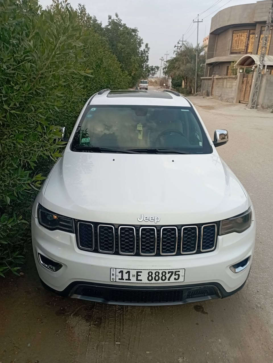 السلام عليكم
جيب جراند شيروكي 2017 ليمتد رقم بغداد دولي السياره باسمي تحويل مباشر فول مواصفات 

لايت بلاك زنون

دواخل جلد بيجي

كشنات الامامي تدفئه وتبريد

الستيرن تدفئه وتبريد

الكير ومحرك مكفول

تبريد مكفول

إيرباك سليم

حساس خلفي

بلوتوث حاكيه

شفتات ستيرن

ماشيه 78

رقم الموبايل ***********
