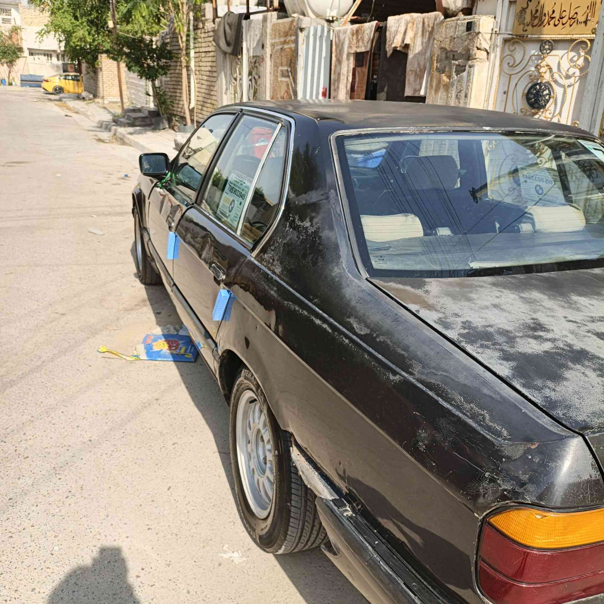 يا الله السلام عليكم ورحمة الله بي ام 1993رقم ديالى انكليزي مكينة وكير وكهربائيات وتايرات مكفولة تحويل مباشر غير ذني ماكفل الكشر شوفت عينك بي جراد السيارة يراد ترتيب الها بس اترايها ياكل الشارع اكل مكاني بغداد الحسينية السعر 25وبيها مجال ***********
