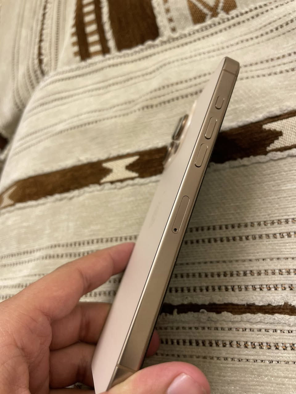 ١٦برو ماكس للبيع باب اول نضافه خير من الله تلفون ممفتوح الله شاهد بطاريته جانت ٩٨   ونزلت عل ٩٤ داخل ضمان ماستر  مكاني بغداد ***********
