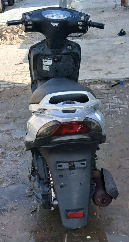 سلام عليكم دراجه ماكس ١٤٠ مكينه خرسه لتدخين ولانظوح ولا صوت خرسه شلعه معدل تحفر الكاع كهربأيات كله شغاله دراجه كل عيب ونقص مبيه سعر ٤٠٠ وبيه مجال مكاني بغداد صليخ متواجد وتساب ***********
