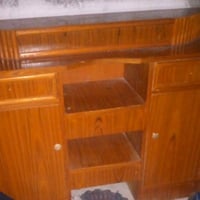 ميز تواليت • بدون مراية • للبيع