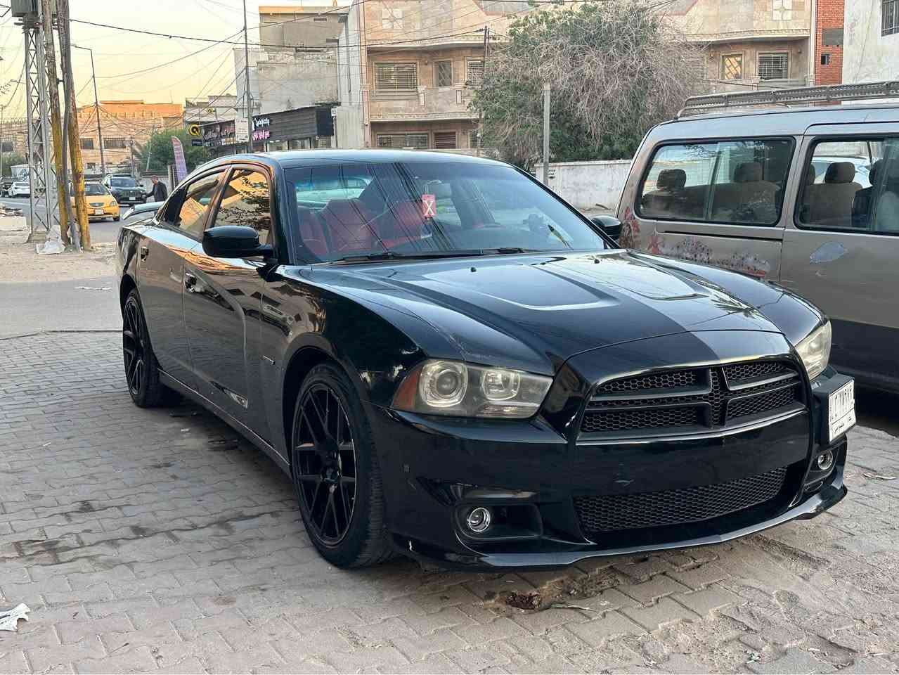 السلام عليكم حبايب سياره جارجر هيمي ٨سلندر مديل 2014 اصل سياره خير من الله حادثهه فقط جاملغ وباب صفحت سكن مبدلات نفس الون يعني اي كلير او صبغ ماكو كير محرك خير من الله بيهه وياله رياضي مختمات موبار وشوته رياضي موبار اصليه وبيهه دبات كات باك وكزوز اكس بايب سيارهه ممشاهه 98ميل مكاني كاضميه وهذه رقمي *********** بغداد, العراق
