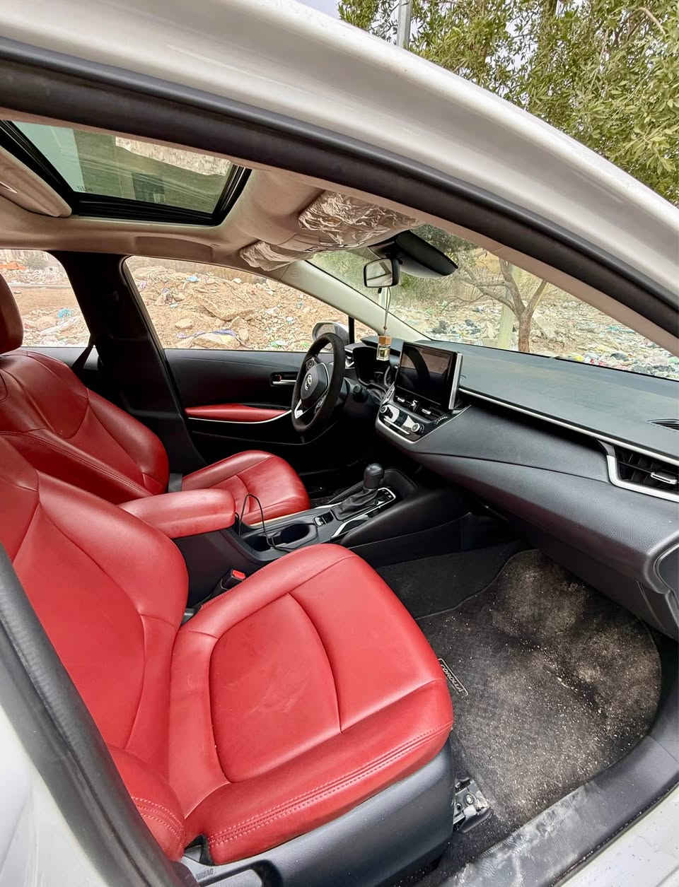 كورلا تجميع صين فول رادار جلد احمر داخلهة بصمة فتحة  م٢٣  لاكن استعملهة ب ٢٤  كوله محسن ودهن ميتاسو سياره ماشية ٣٨ وجديدة بيهة بارد كولش قليل جاملغ خلفي وبارد قليل باب سايق


**إذا كنت صاحب هذا الإعلان وتريد حذفه لأي سبب، رجاءا أرسل رسالة إلى الدعم الفني**