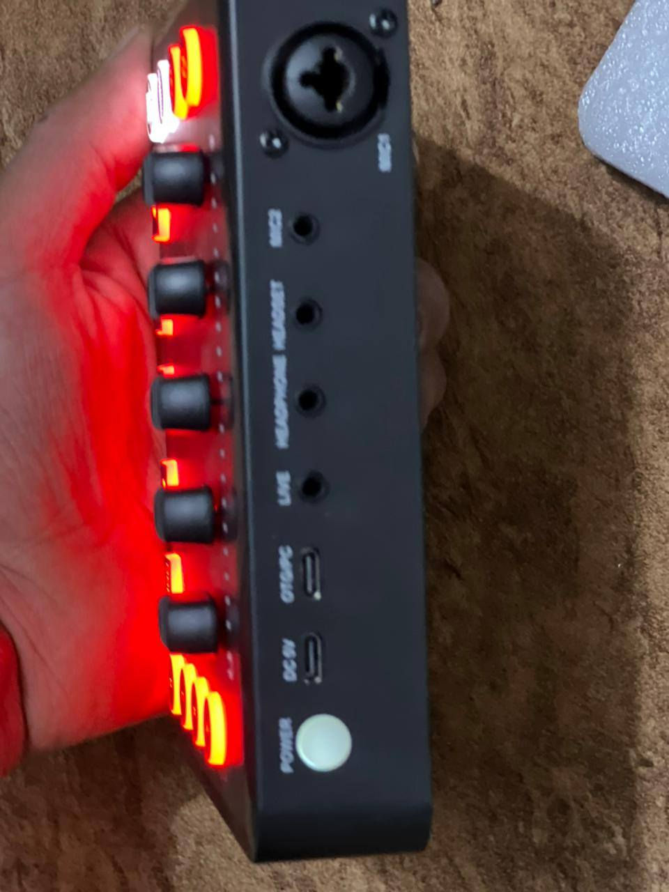 مكسر صوت مال بثوث تيك توك يوتيوب
وفيس بوك وكيمنك العاب 

تواصل ***********

واتساب /***********

السعر /خاص
