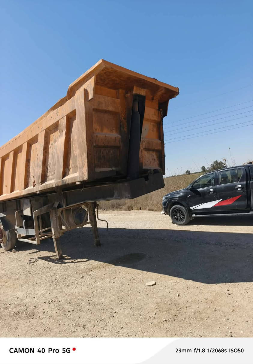 عربانه كلاب لبيع  مجموعه 14 دناكير 14 الكرسي 16 مكلوبه كلبتها خفيفه لويه بشاصي بس البدي جديد شاصيها جديد بس فركه شويه ذرعتها 33 متر السعر 40 وبيها مجال لشراي مكان العربانه رمادي خمسه كيلوه لتصال عل رقم 📱 مكلف بنشر ‏‪***********‬‏
