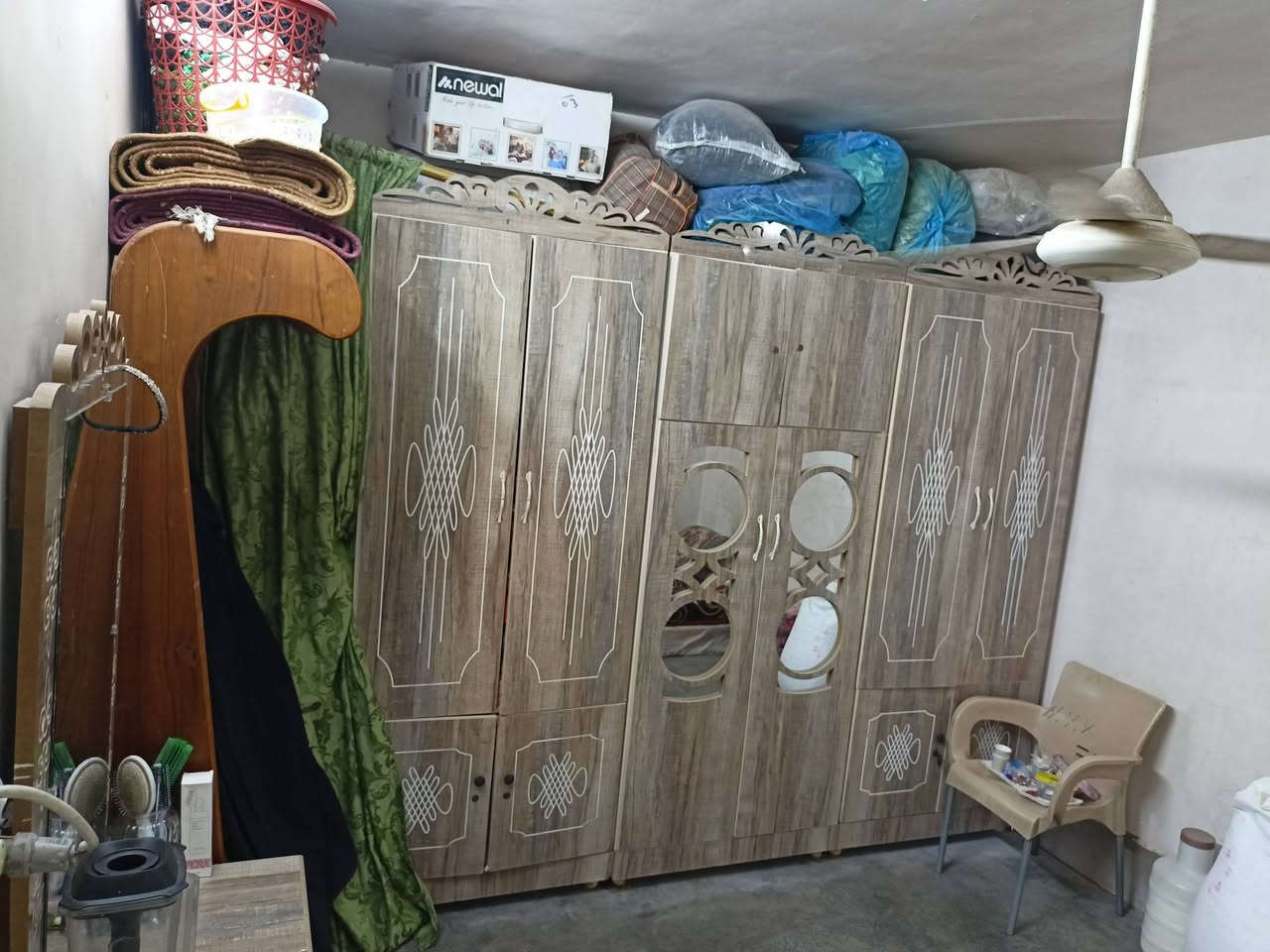 سلام عليكم
دار 100 متر مع 400 متر ارض للبيع 

          سعره مناسب 

        

        نوع العقار بلديه 

خدمات قريب على سيدين اسرا قريب

 على جامع العدل قريب عن مدرسه 

ماء يوميه يجى ساعه كهرابه انترنت موجود

عنوان اسرامفقودين  سايدين قرب جامع العدل 

يمكنك تواصل على رقم موبايل ***********
