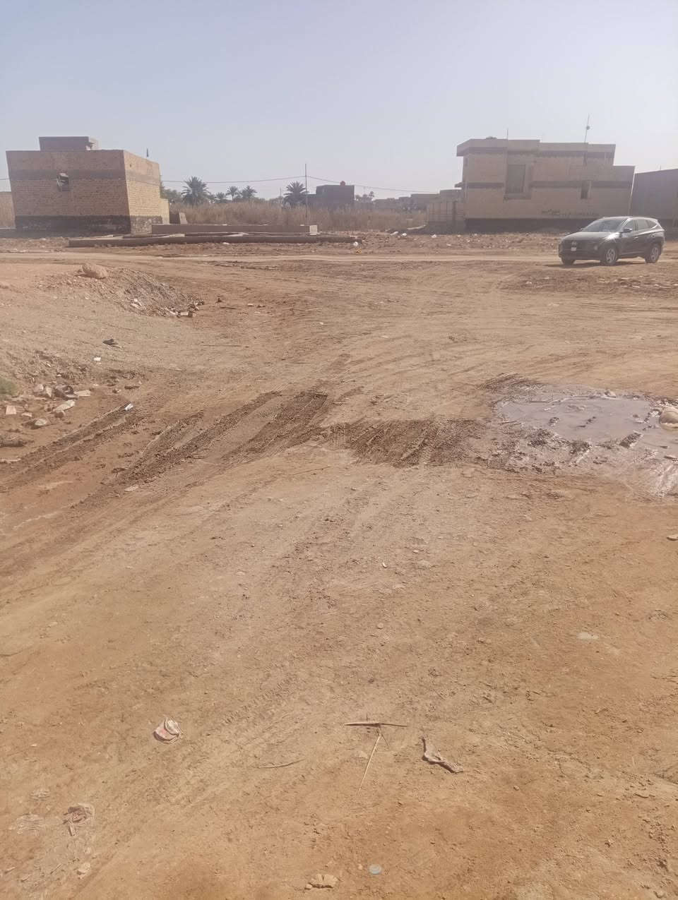 يوجد قطعة طابو صرف
المساحة 100متر 
ركن 10 ب 10 كاملة 
جاهزة للبناء تكدر تاخذ عقاري 
محيزم2 مراتب ورة جامع 
تبعد عن شارع 100 تقريبا 250متر 
بيهة مي وكهرباء 
للاستفسار مراجعة مكتب الشارقة للعقار مقابل مسجد الرحمن الاتصال اوعبر المراسلة ***********
