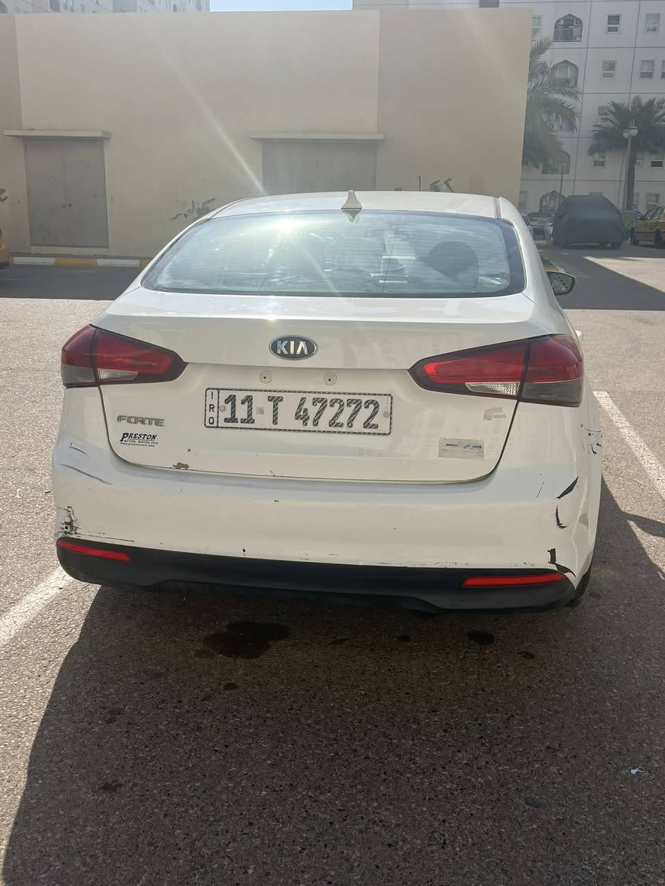 السلام عليكم
فورتي 2017 وارد امريكي رقم بغداد
حادث بنيد  يعني قطعه وحدة
وبارد بالجاملغ 
ماشيه 94 مكينه 2000
تخم تاير
داخل كله جديد😊
السعر 125 بيه مجال بسيط 💯💯
مكان بغداد مجمع بسمايه 🏢
هاتف ***********.👥
