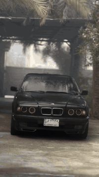 للبيع BMW 525i 1990
محرك 25 مسكر فانوص .
كفالة من الصربة 
كير عادي جاترك .
اكسل 8 براغي .
حدادة توني نافضها امامي وخلفي اصلي.
فيت بم ونوزلات وبلكات وباتري قبل يومين بدلتهن حتة دهنها بدلتة امس 
لايتات زنون انارة داخلية وخارجية وسكنات كلها شغالة 
لدات جانبية 
دواخل جلد عسلي 
كشافات عدسة وبيهن عالي وناصي 
ويالة m اصلي وتخم تاير جديد .
رقم نجف مشروع وطني .
———————————
نقوصات السيارة 
طوافة بانزين سعرها 40 الف 
كيجات مرات تصير بيهم طفية من سألت كالو ضعف بالبارد وشغلة بسيطة .
فقط 
………………
مكاني البصرة قضاء المدينة .
 واتساب ***********
………………

السعر (50) بدوون مداهر قفل قفل يرحم والديكم
