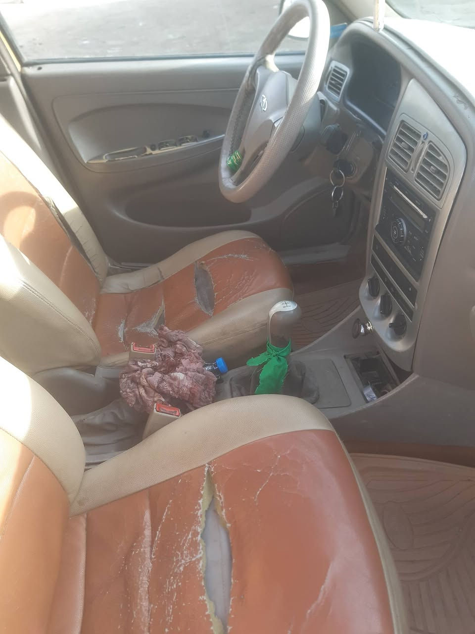 السلام عليكم شيري كوين للبيع موديل ١١ السيارة خير من الله لا صبغ ولا اي شي مكينه رنك وبستم سيفا السعر٢٧ وبيها مجال العنوان ديالى بعقوبه قرب مرور ديالى الاستفسار اكثر اتصال عله هاذة الرقم ***********
