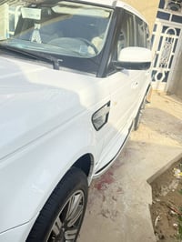 رنج روفر • موديل ٢٠١١ • مكينة ٨