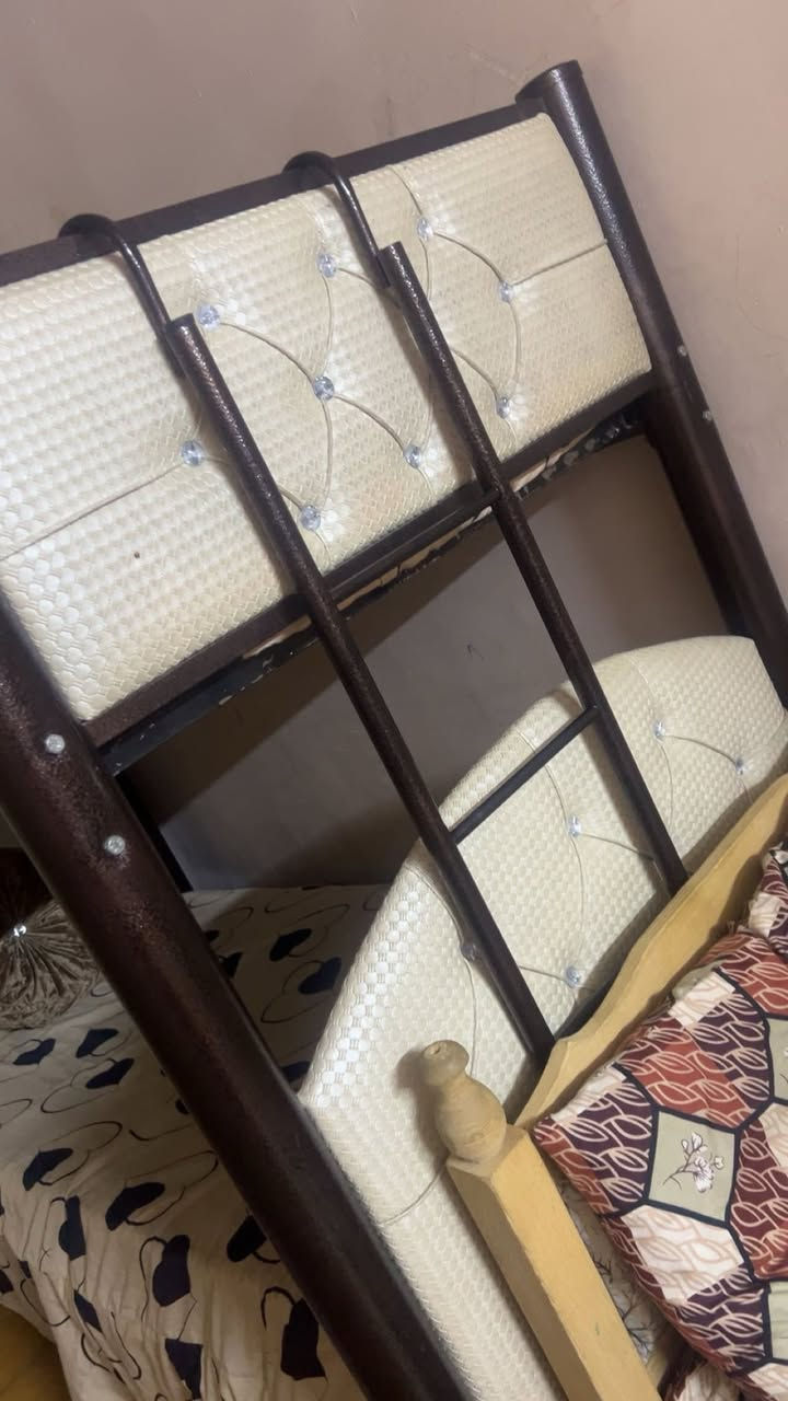 السلام عليكم جربايه طابقين للبيع تنفع تصير كل وحده وحد ب120 نظيفات كلش تتحمل لحد وزن 100


**إذا كنت صاحب هذا الإعلان وتريد حذفه لأي سبب، رجاءا أرسل رسالة إلى الدعم الفني**