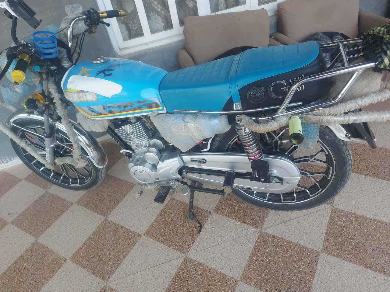 سلام عليكم دراجه سيفان البيع موديل 24دراجه مكفوله من التاير ال تاير مكاني ديالى دلي عباس السعر خاص ‭٠٧٧٧ ٠٢٠ ٢٦٠٩‬
