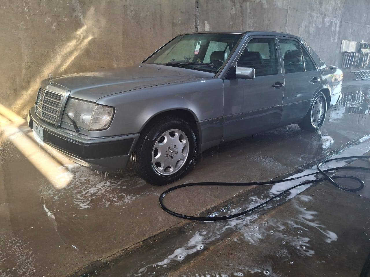 مارسدس دب موديل 1991 بغداد جاهزه تبريد منضومه كامله  دواخل جلد اسود غرفه 99 بالميه السياره محرك 3000 ففتي مكانها كربلاء سعر 65 وبيها مجال قليل حك الجيه  ***********
