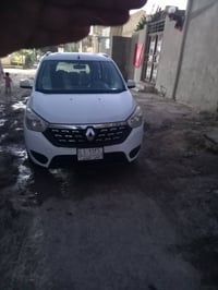 رينو لوجي ٧راكب موديل ١٤ رقم مثنى خصوصي مكينه وكير جديد سنويه ٢٧.  رقم...