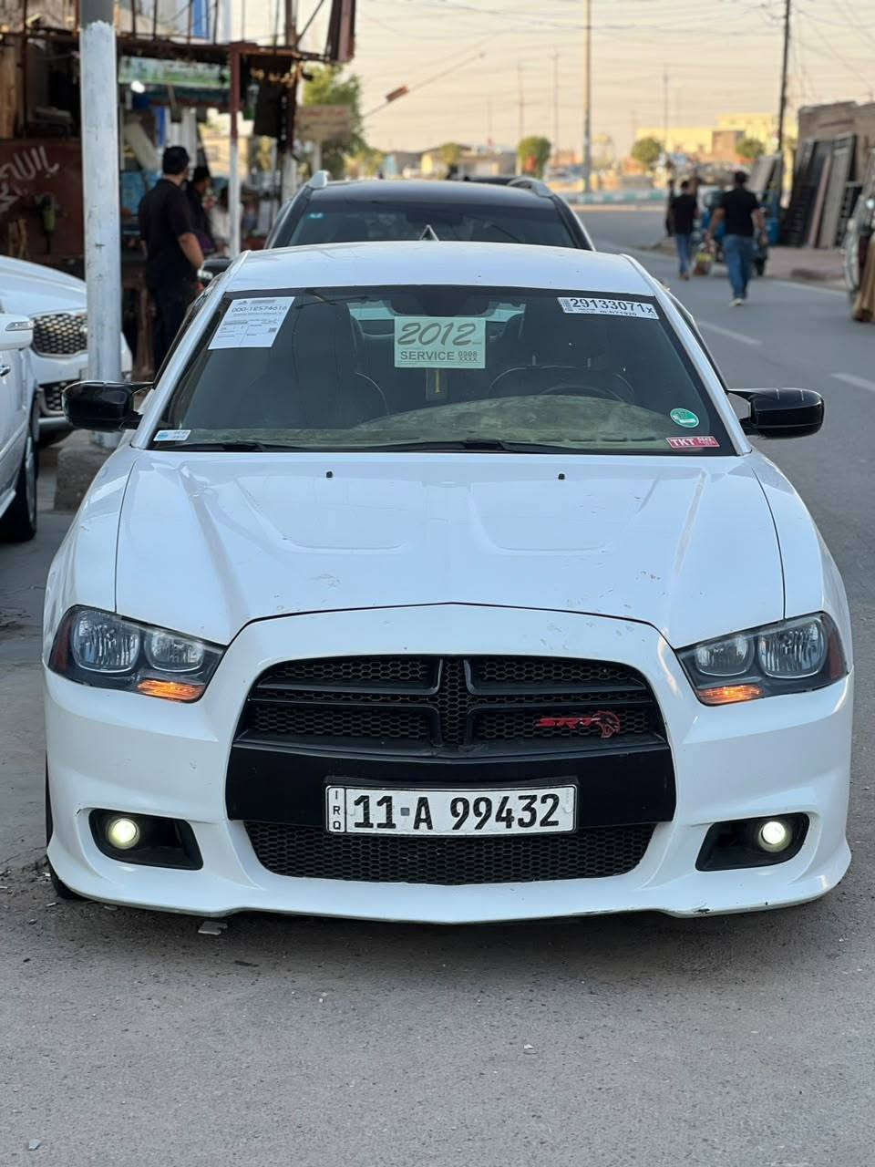 السلام عليكم
شارجر ٢٠١٢كندي كفاله عامه 
فقط بابين جلاتين والباقي كفاله 
كير ومكينه جدد ٣٦٠٠
تبريد ثلج❄ 
شاشه 
السياره مالت جناي جديده كلش 
السعر ١٥٧ وبيه مجال للشراي 
مكاني ناصريه قلعه سكر 
***********
***********
سونار موجود بالمنشور
