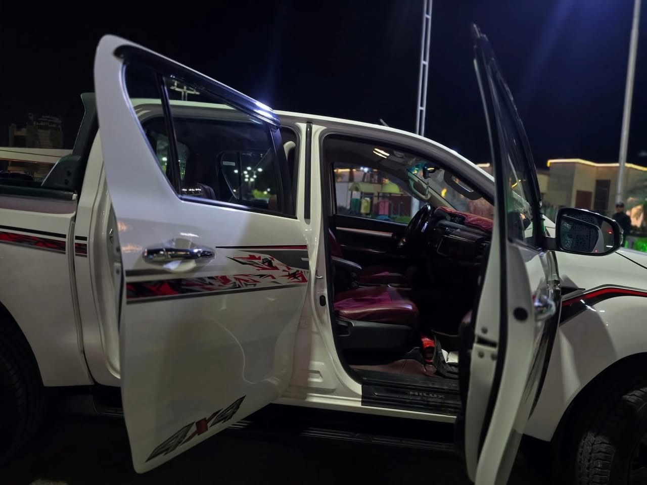 هايلوكس 4 سلندر فور ويل بارد موضح 2024
نجف ***********
