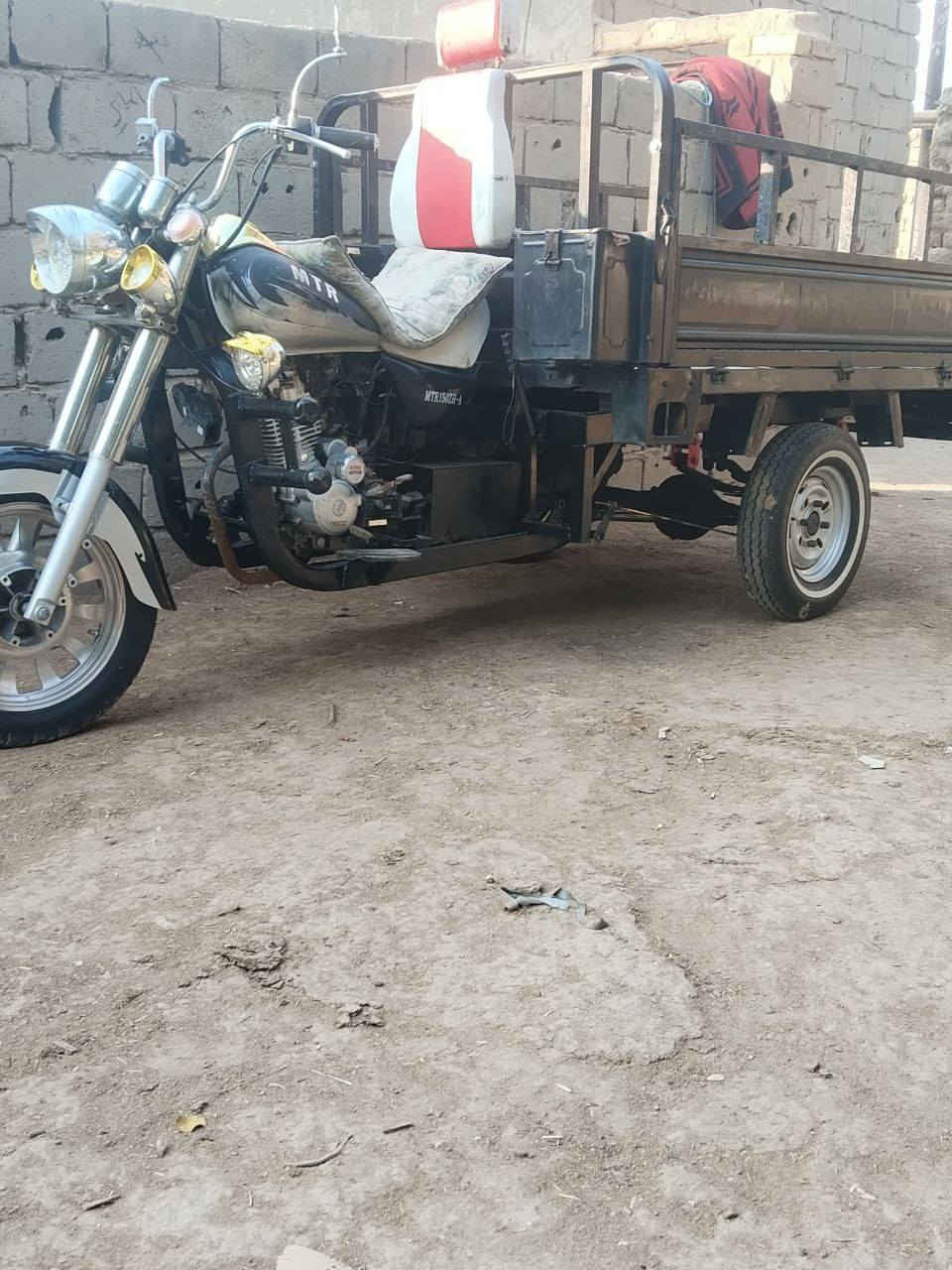 أعيد نشر بسبب لوعود لكاذبه 

سلام عليكم ستوته للبيع مديل 13 تعمير جديد مكفوله كفاله عامه (رقم أنگليزي وسنويه )مداور شوكت ما تريد مكاني ديوانيه لحمزه شرقي سعر خاص .***********.  ***********
