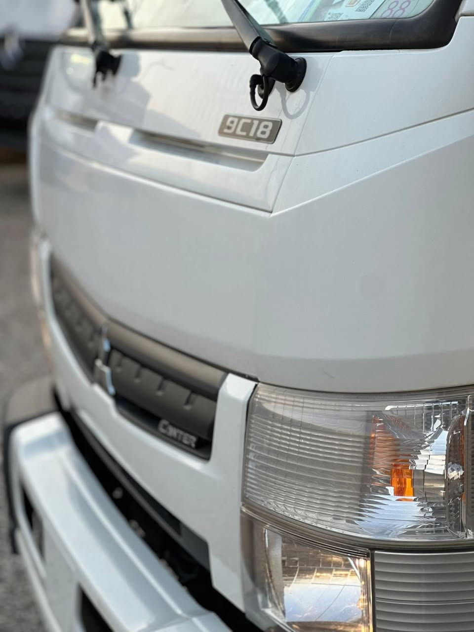 ‏سلام عليكم كنترأوروبي  ‏موديل 16 سيارة فول مواصفات سيارة كفالة عام مكينةكير شاص كشر كل كفالة عامة على وضع الشركة السيارة ما مشتغل بالعراق نهائيا جادرمسرحي سيارة دسك امامي خلفي تبريد بلادي رادار مانع انزلاقارباك تاير 17 ونص بلادي صناعة السيارة الماني الاستفسار أكثر اتصل على هذا الرقم ***********
