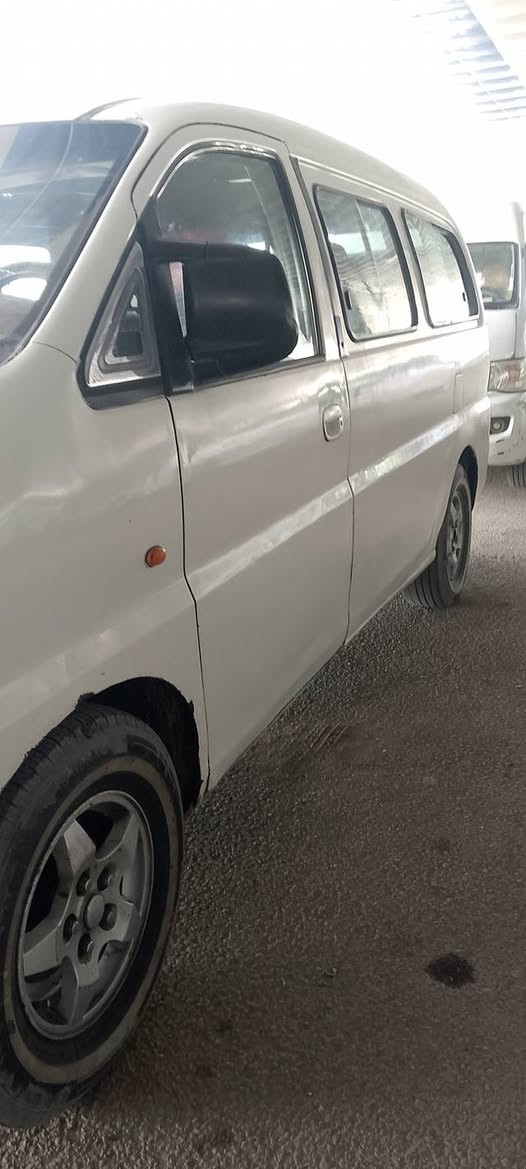 السلام عليكم سيارة ستاركس موديل 2000 محرك كير اكسن بحالة جيدة سيارة معمرة مكفولة بدون ضربة داخلها نظيف رقم جديد بااسمي تحويل سعره 55 العنوان تاجي ابو عظام للتواصل الرقم التلفون ***********
