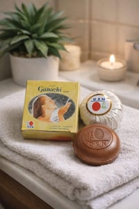 صابونة طبيعية • تنظيف لطيف • لكل أنواع البشرة