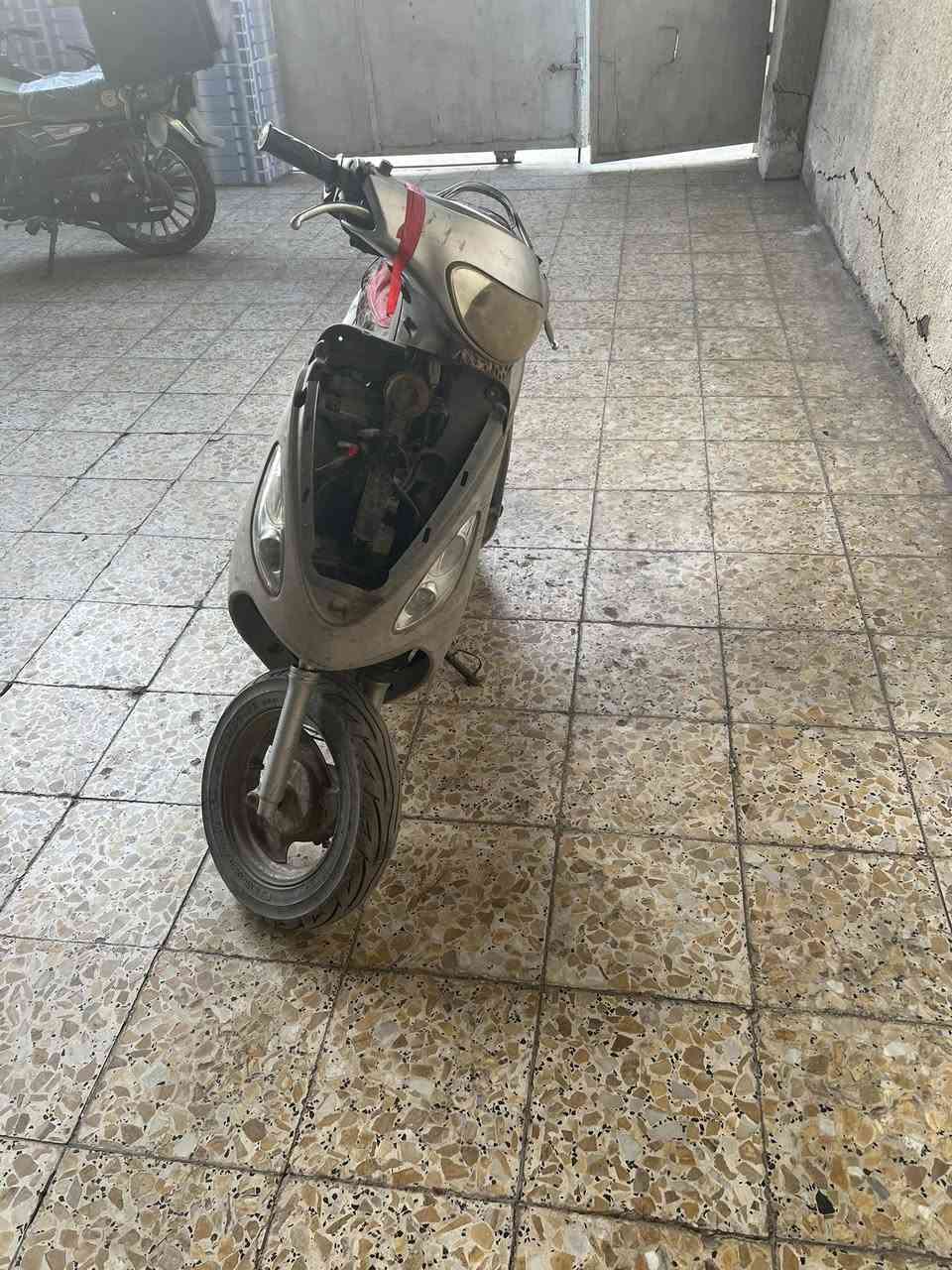 سلام عليكم دراجه ماكس منغولي البيع  يرادله بس كفرات مكينه ناعمه السعر 300بيه مجال مكاني بغداد زعفرانيه رقم ***********
