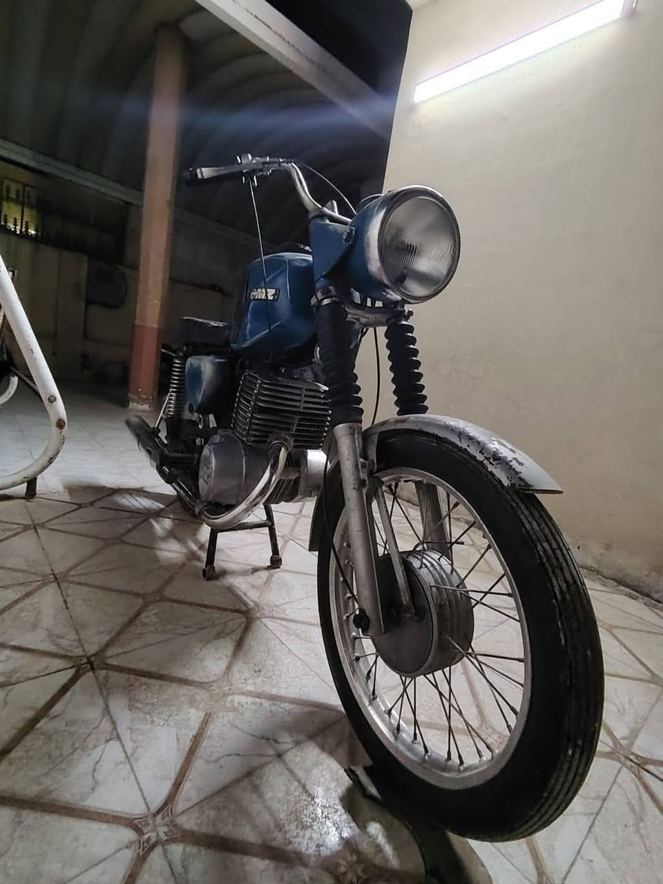 سلام عليكم شباب ماطور  للبيع ماطو حلوه مكينته بي لحيم  بل خشم  وصوب واحد بس شي مرتب سايس ٣ رقم وسنويه بدون راعي  العنوان نحف المناذره ابو صخير  ***********
